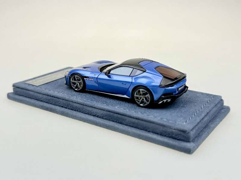 PREORDER Zadie 1:64 Ferrari 12 Cilindri