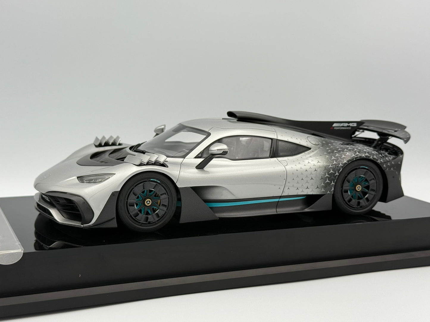 Amalgam 1:18 Mercedes-Benz AMG One