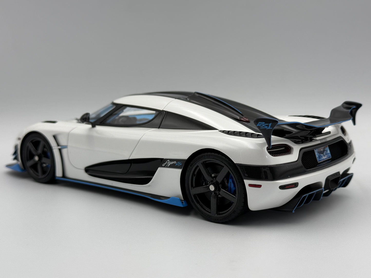 VMB x Miniature Planet 1:18 Koenigsegg Agera RS1 (Exclusive Model)