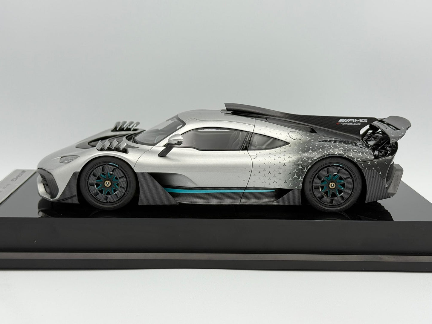 Amalgam 1:18 Mercedes-Benz AMG One