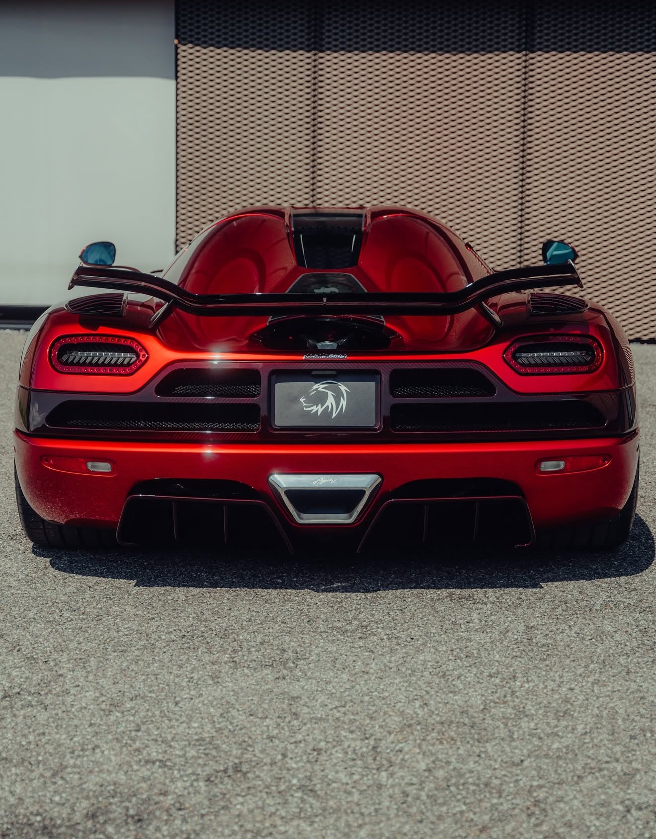 PREORDER VMB x Miniature Planet 1:18 Koenigsegg Agera R (Candy Red)