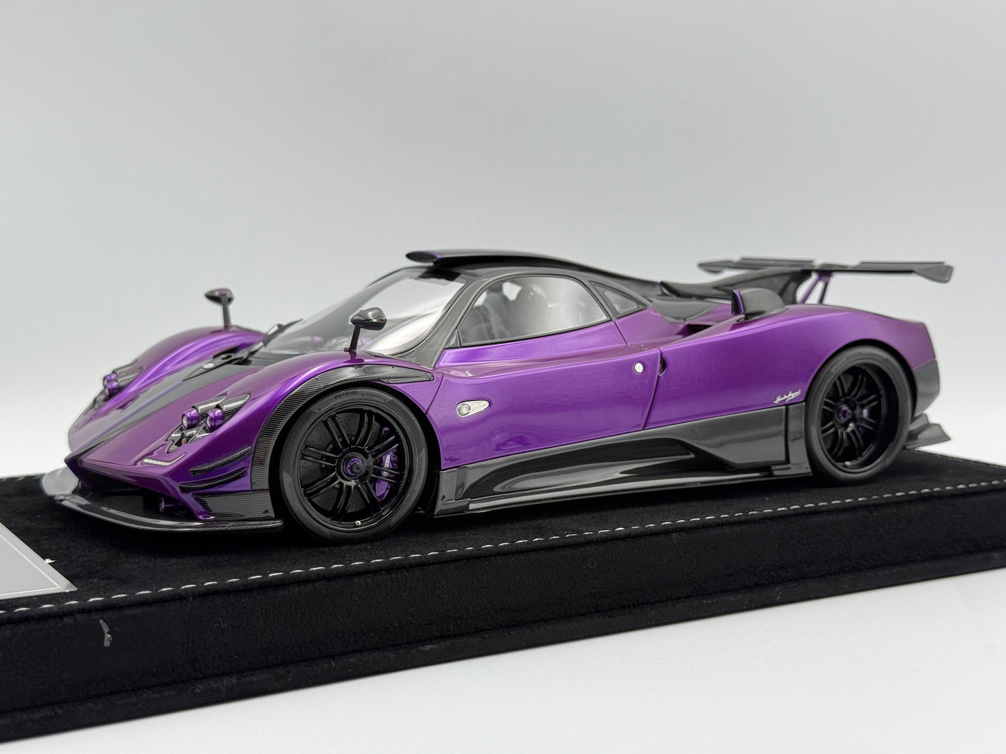 Henson & Heaven 1:18 Pagani Zonda 760 LH