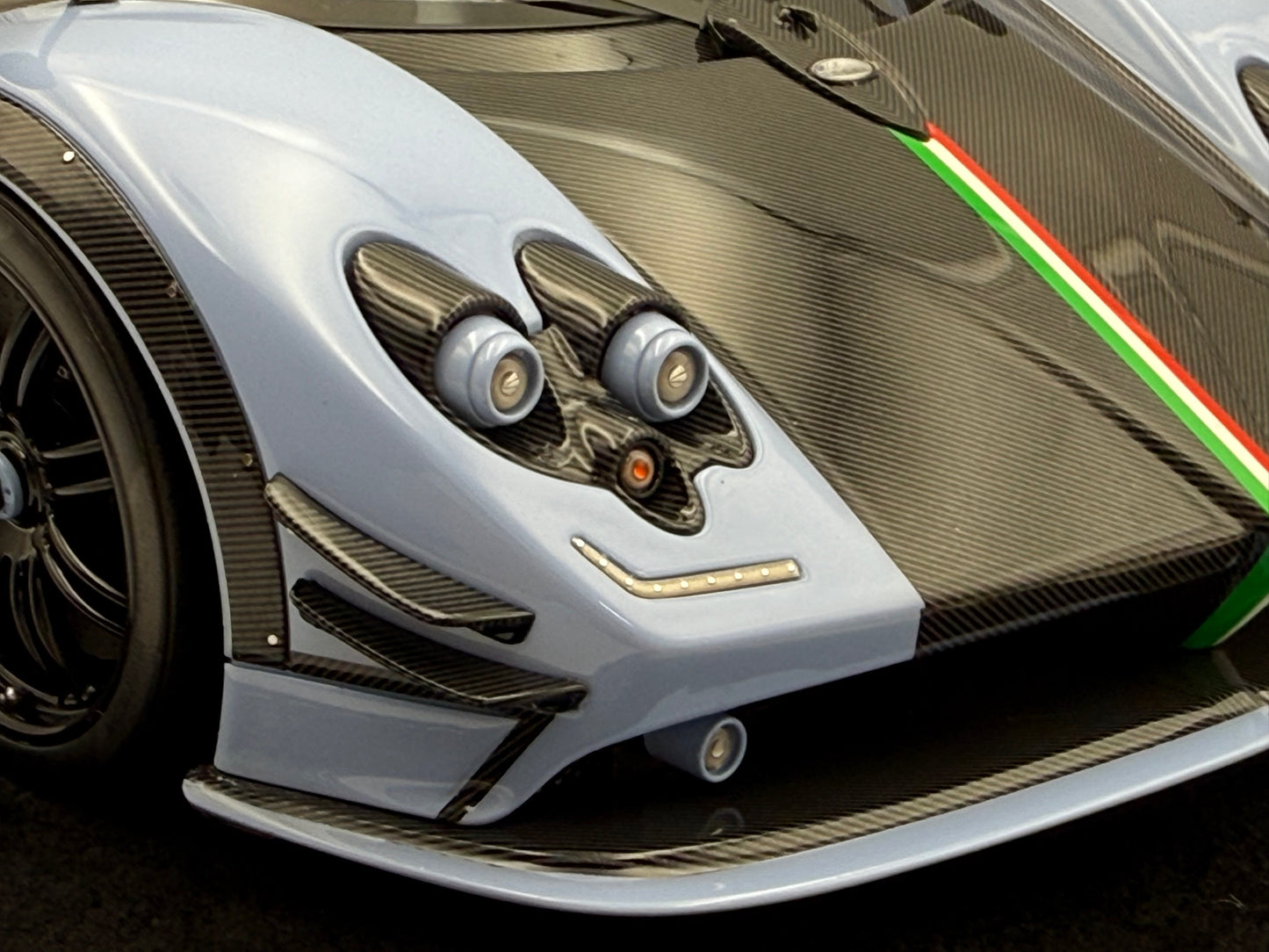 Henson & Heaven 1:18 Pagani Zonda 760RS (Baby Blue)