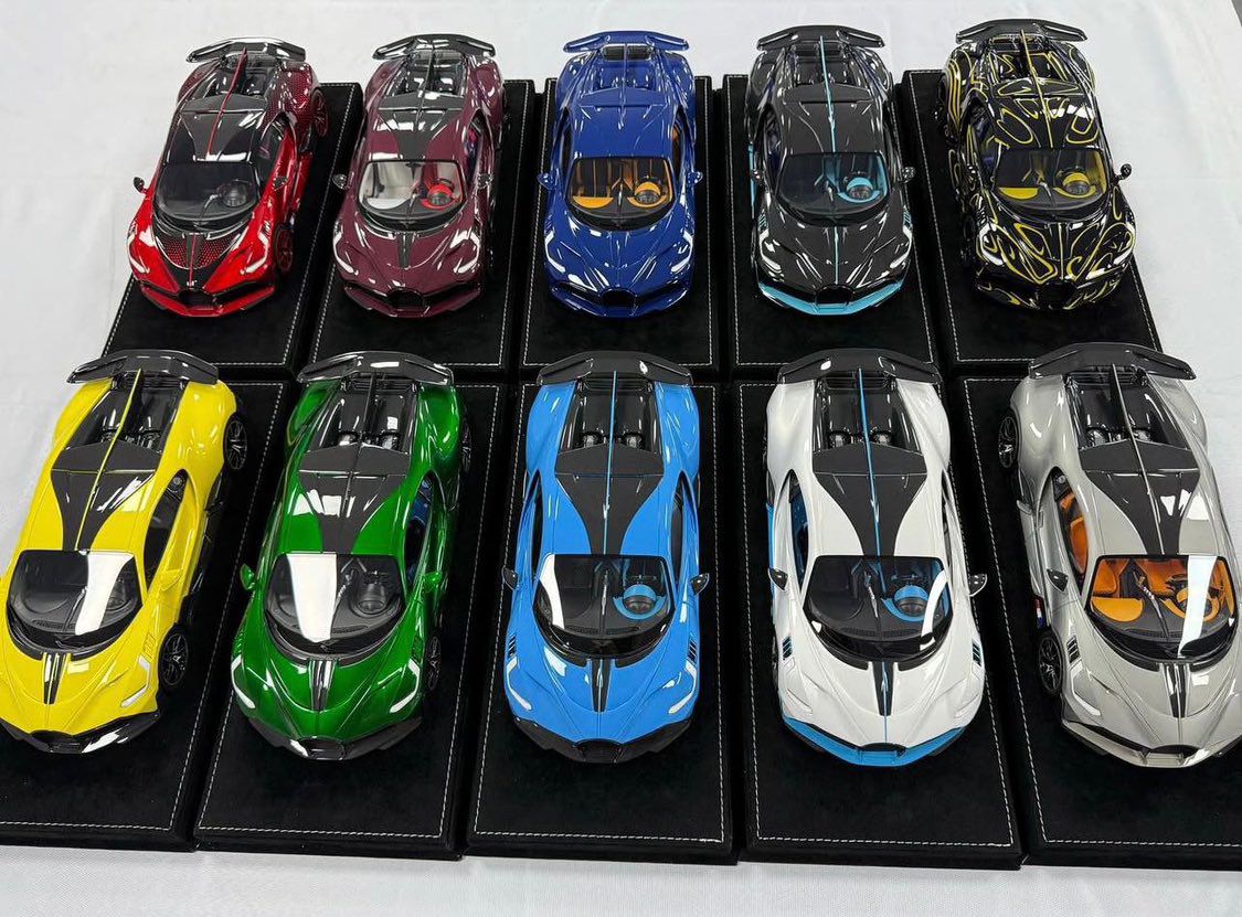 PREORDER HH Model 1:18 Bugatti Divo 'Ladybug'