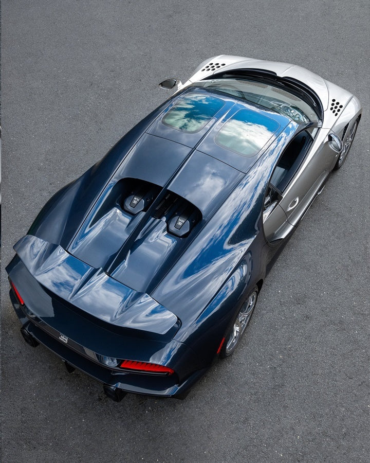 PREORDER 1:18  Bugatti Chiron Super Sport (Royal Blue Carbon Fiber/Argent)