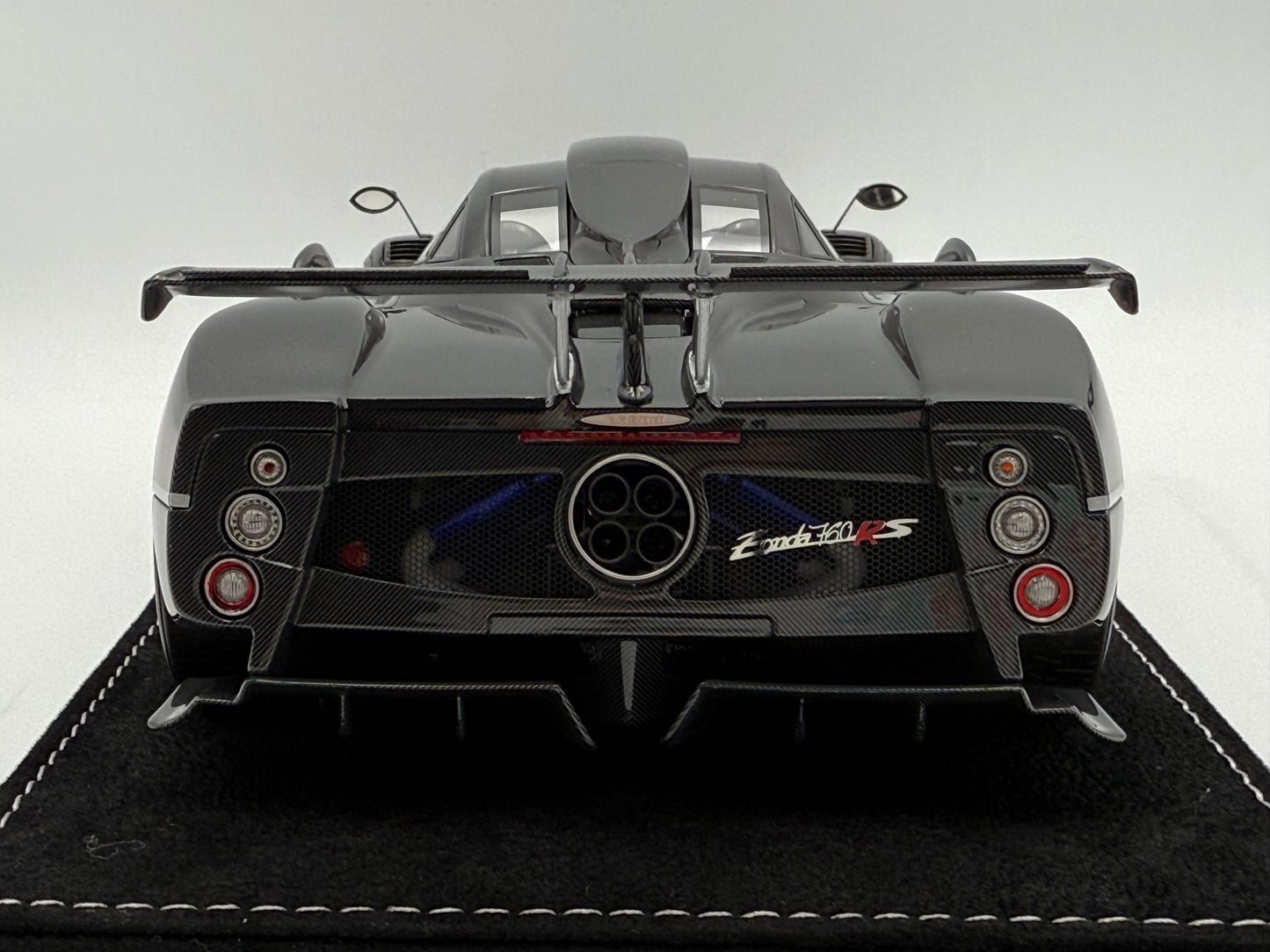 Henson & Heaven 1:18 Pagani Zonda 760RS