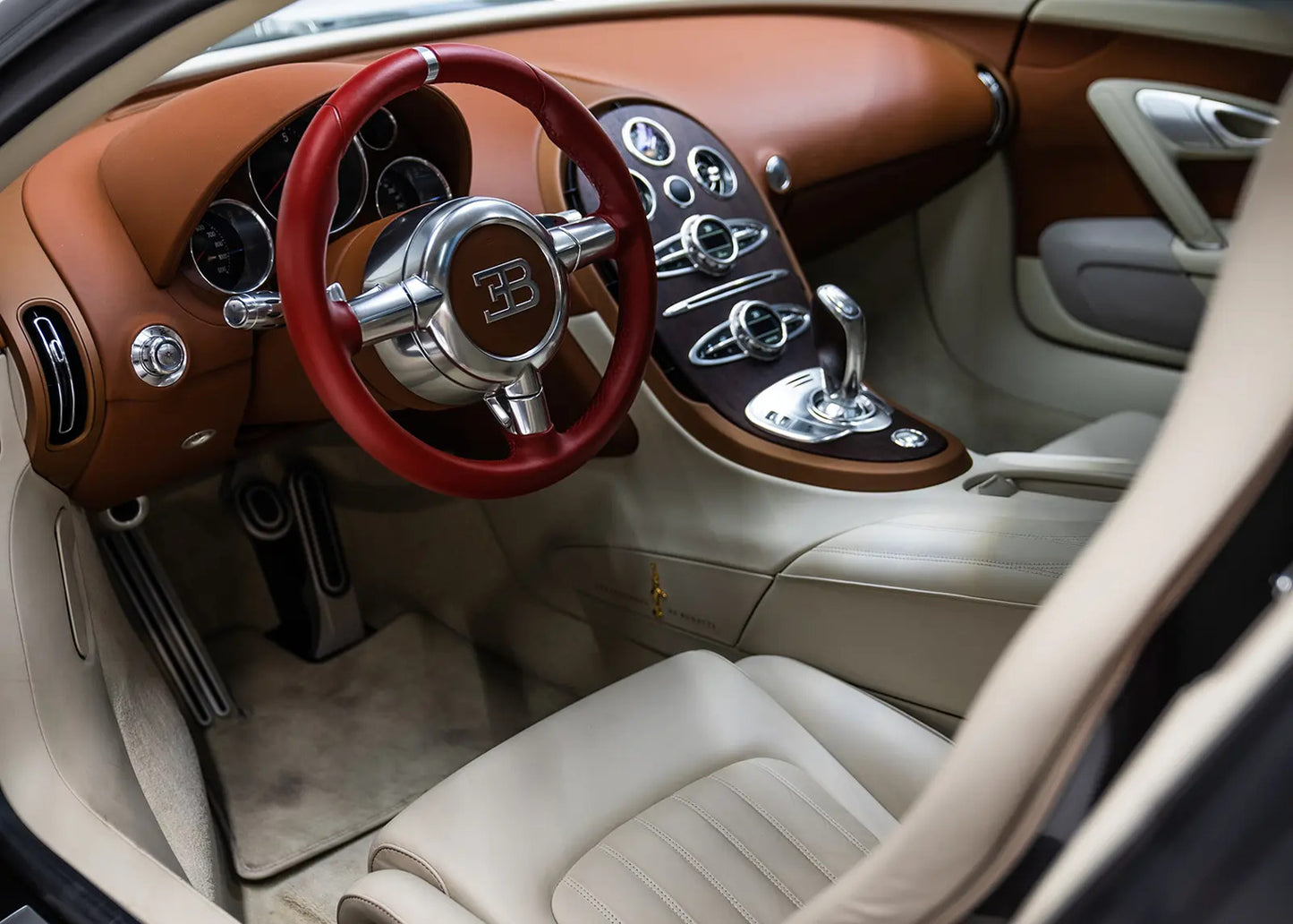 PREORDER 1:18 Bugatti Veyron Grand Sport Vitesse 'Black Bess'