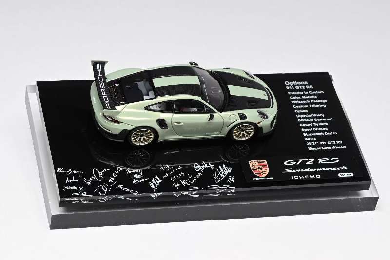 DMH 1:64 Porsche 911 GT2 RS (991) iCHEMO Exclusive