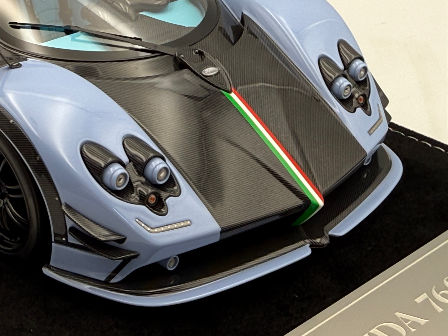 Henson & Heaven 1:18 Pagani Zonda 760RS (Baby Blue)