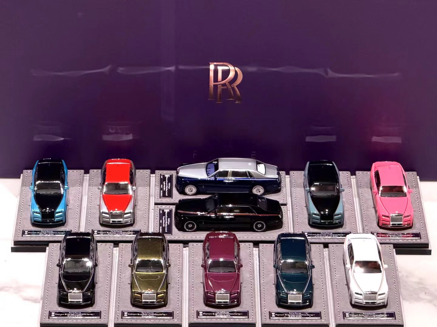 Henson & Heaven 1:64 Rolls-Royce Phantom Series II