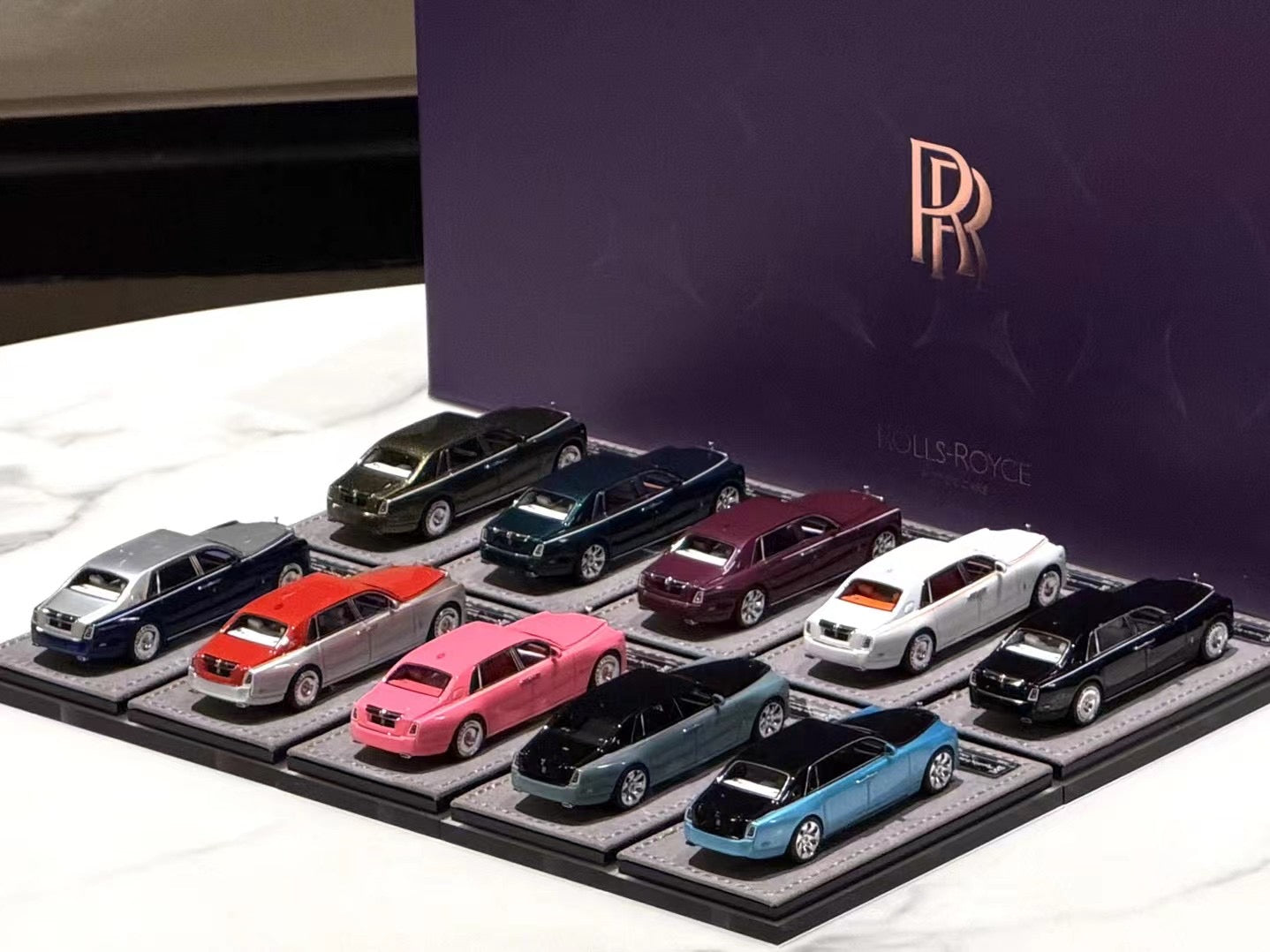 Henson & Heaven 1:64 Rolls-Royce Phantom Series II