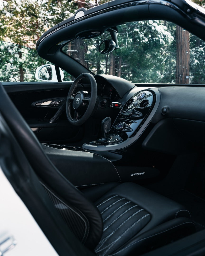 PREORDER HH Model x Miniature Planet 1:18 Bugatti Veyron Vitesse L'Orque Blanc 1 of 1'