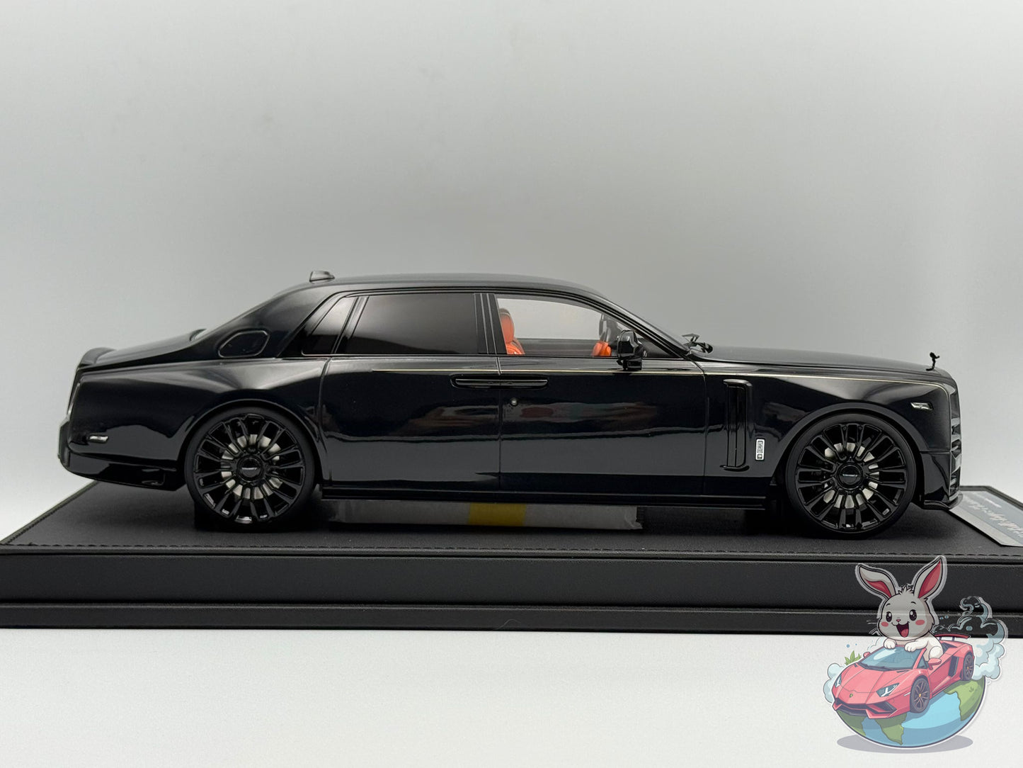 VMB 1:18 Rolls-Royce Phantom MANSORY VIII Gloss Black