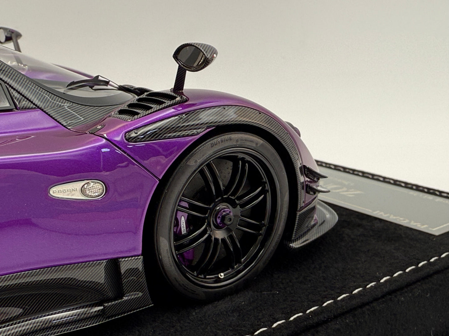 Henson & Heaven 1:18 Pagani Zonda 760 LH