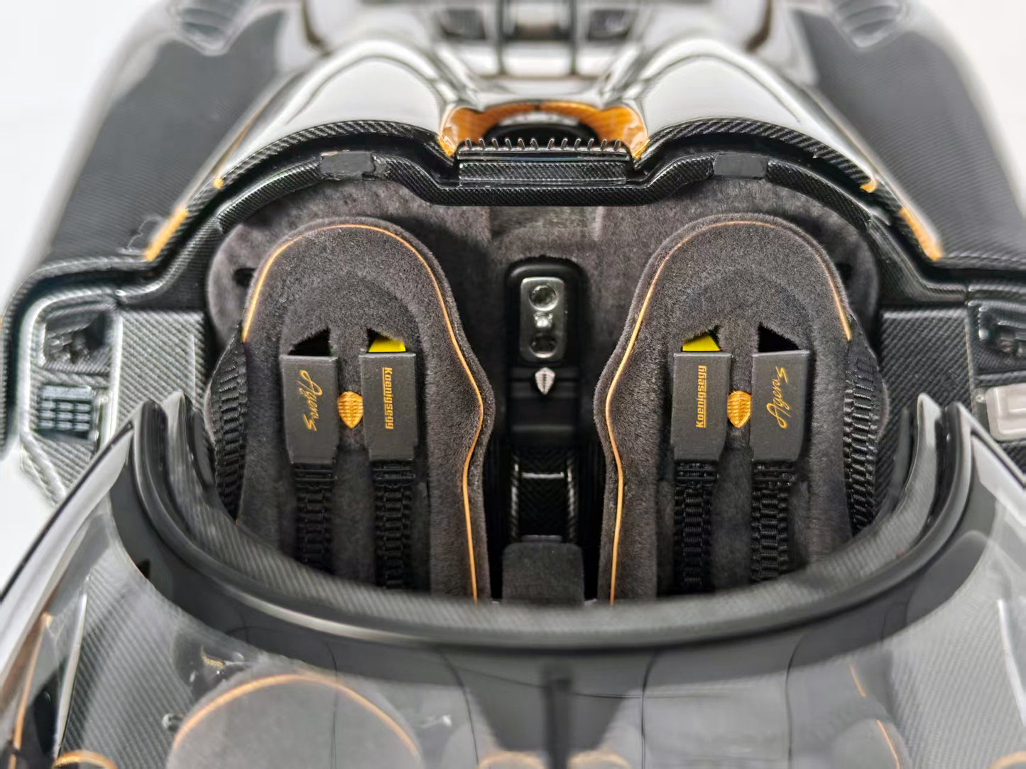 [PRE-ORDER] Frontiart 1:18 Koenigsegg Agera S Hundra