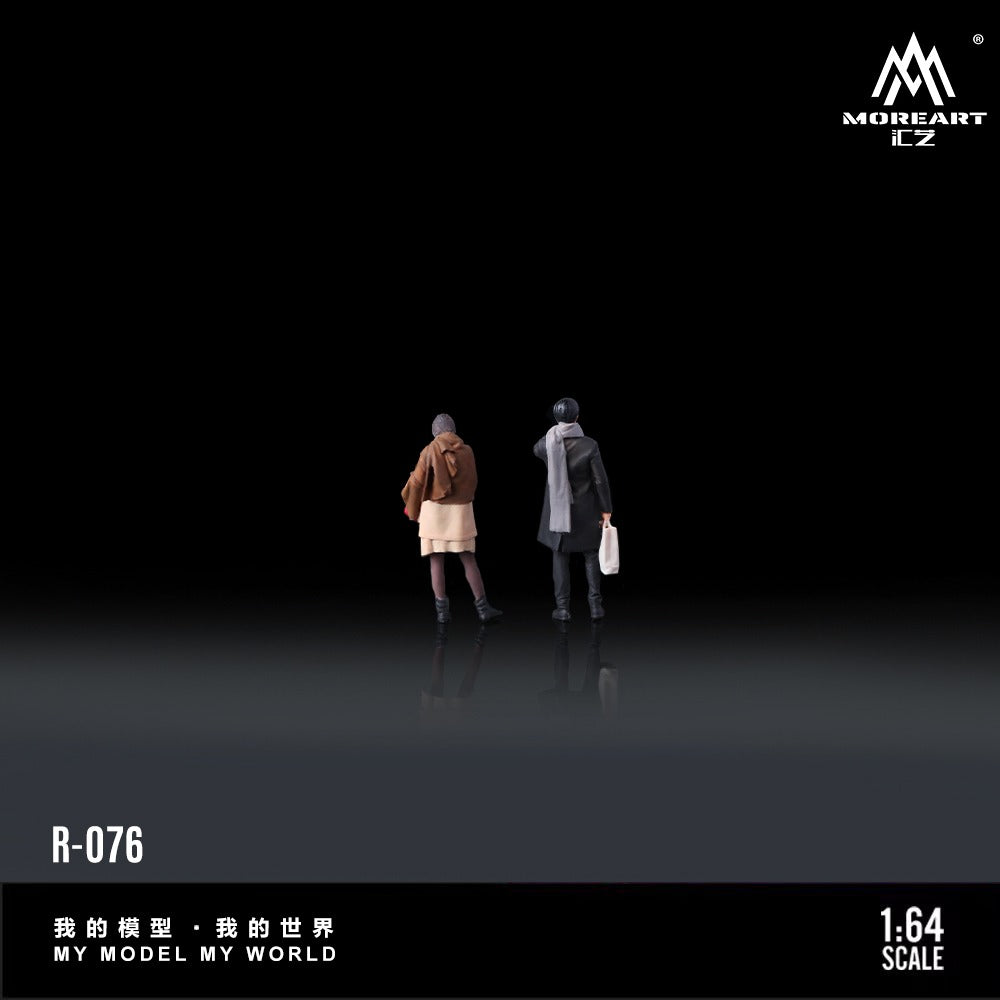 PREORDER MoreArt 1:64 Warm Winter Fashion Doll Set Realistic Resin Model