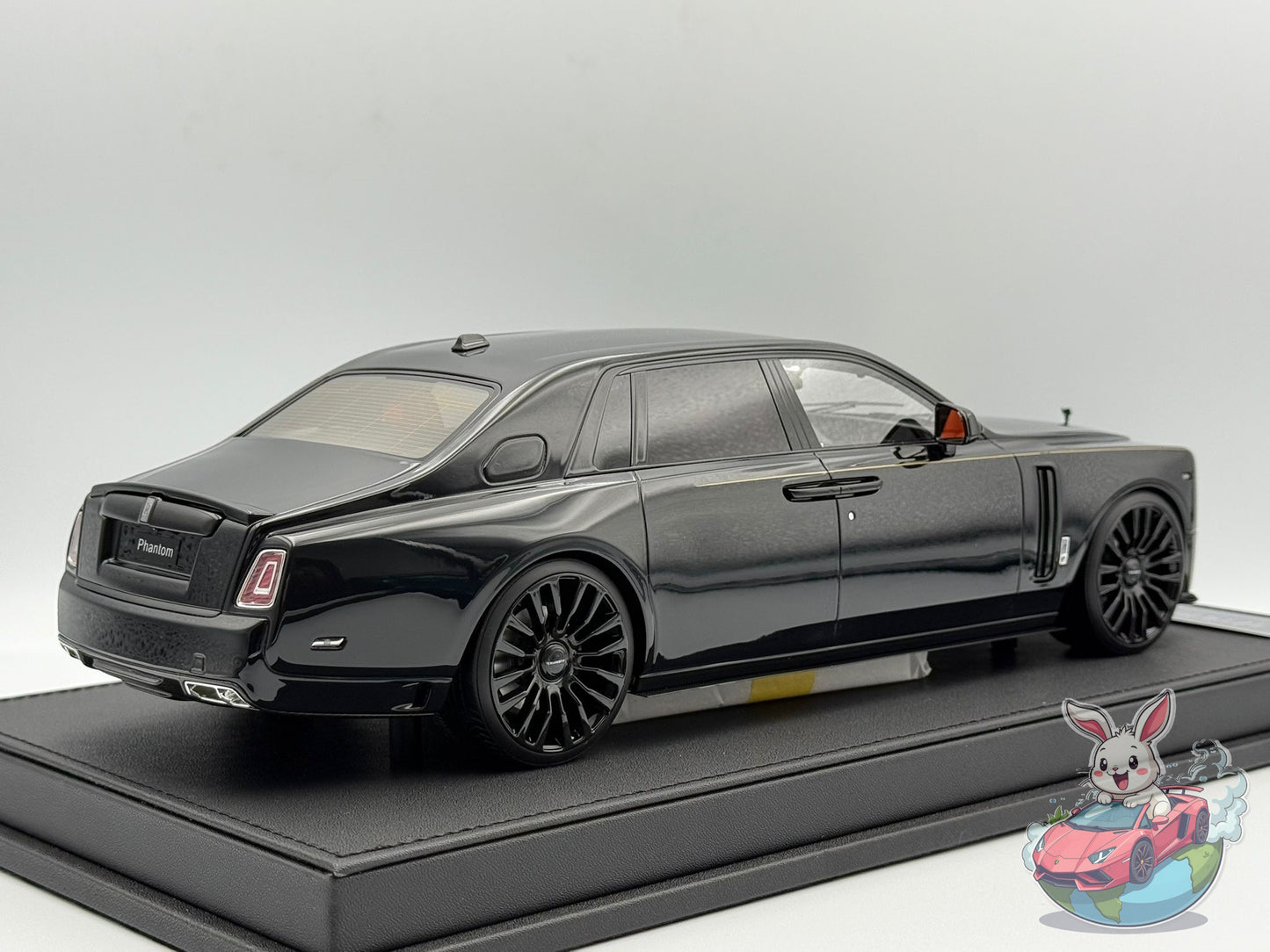 VMB 1:18 Rolls-Royce Phantom MANSORY VIII Gloss Black