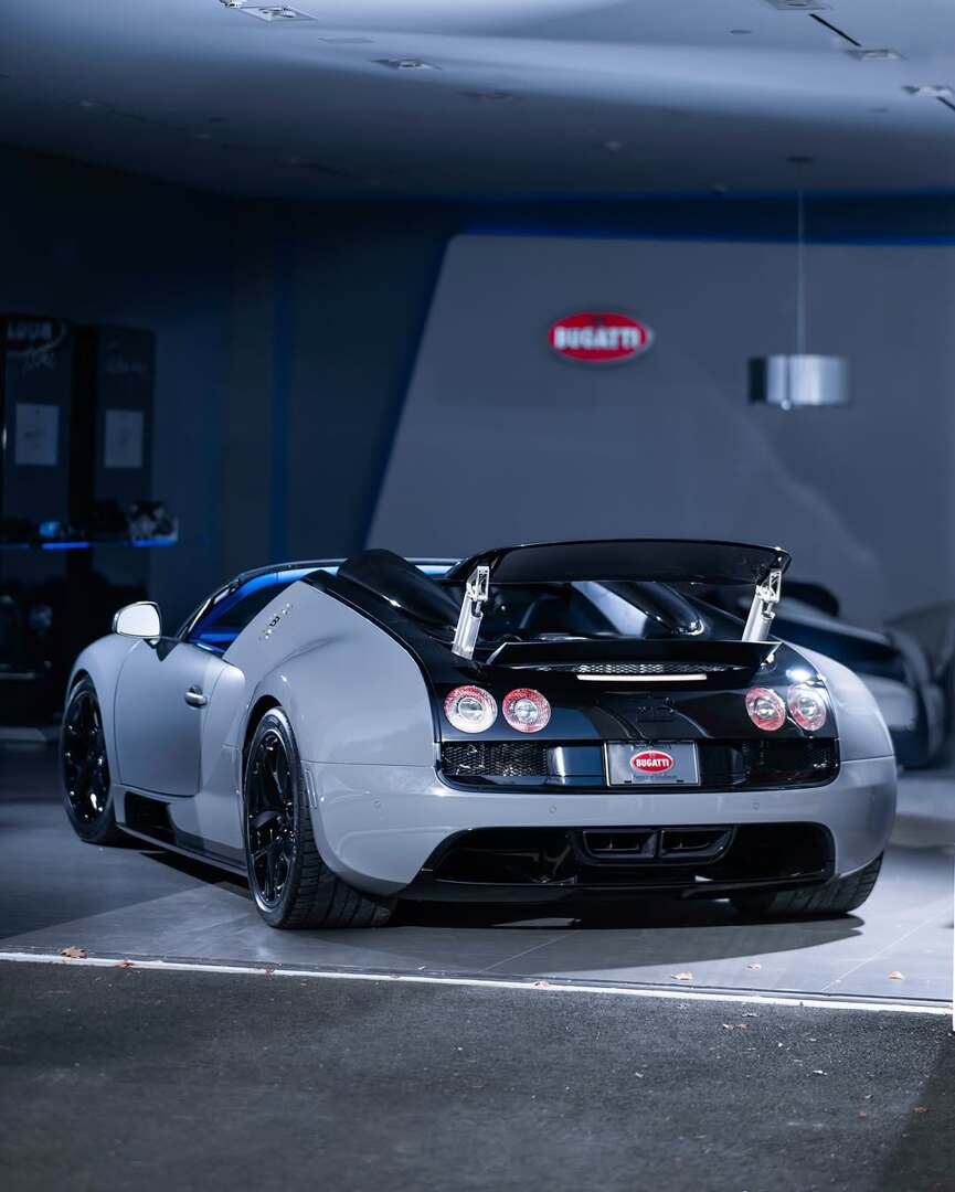 PREORDER 1:18 Bugatti Veyron Grand Sport Vitesse 'GRYBUG'