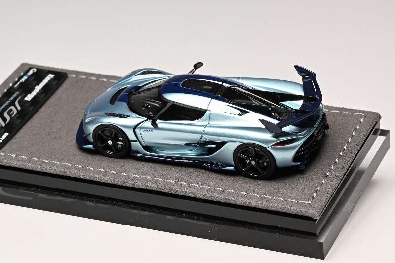 GRYNING 1:64 Koenigsegg Jesko (Nordic Ice Blue)