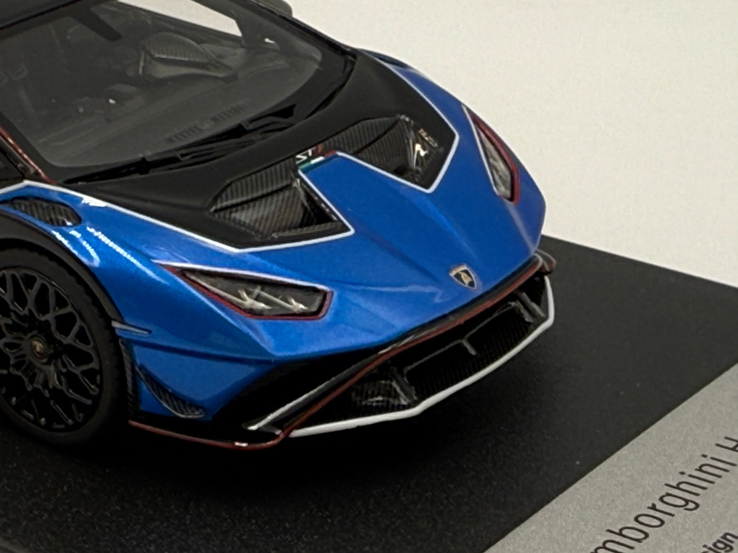 Looksmart 1:43 Lamborghini Huracan STJ (Blu Eliadi)