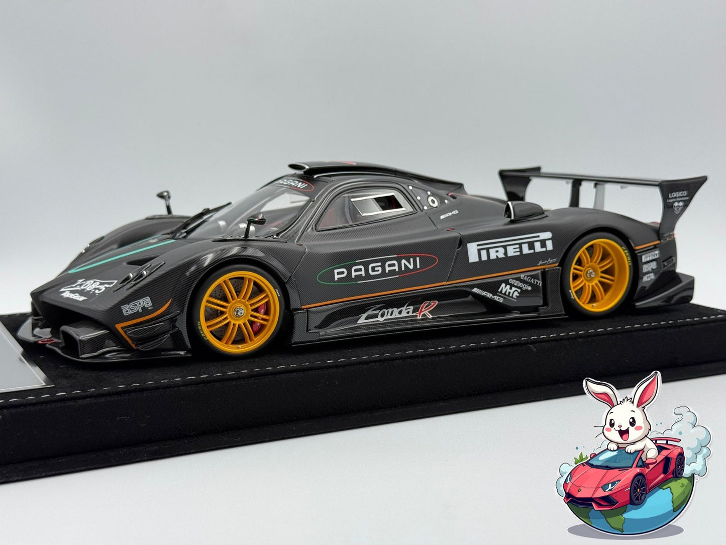 Henson & Heaven 1:18 Pagani Zonda R 'Nurburgring Record'