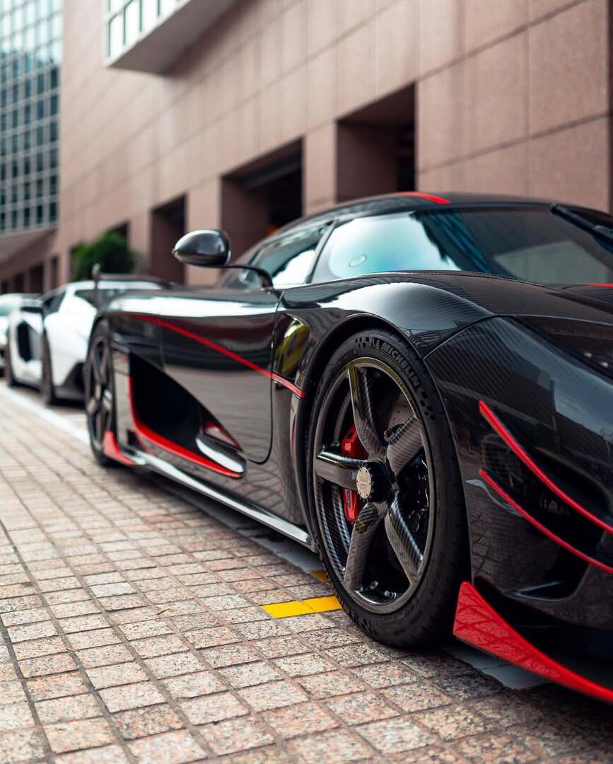 VMB x Miniature Planet 1:18 Koenigsegg Agera RS 'Genesis'