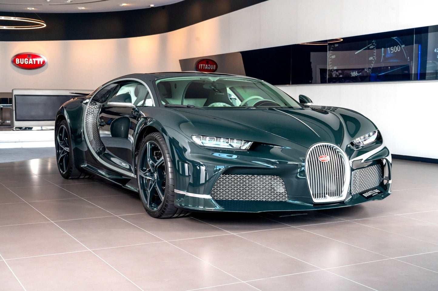 PREORDER 1:18 Bugatti Chiron Super Sport 'ĽÉmeraude'