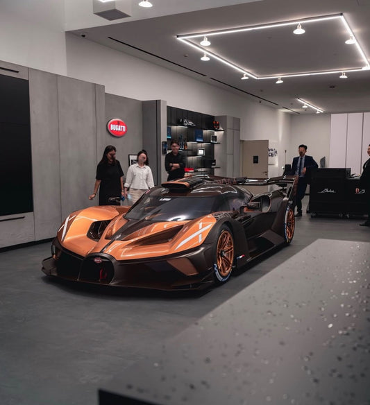 PREORDER Henson & Heaven 1:18 Bugatti Bolide (Brown Carbon) - Exclusive Model