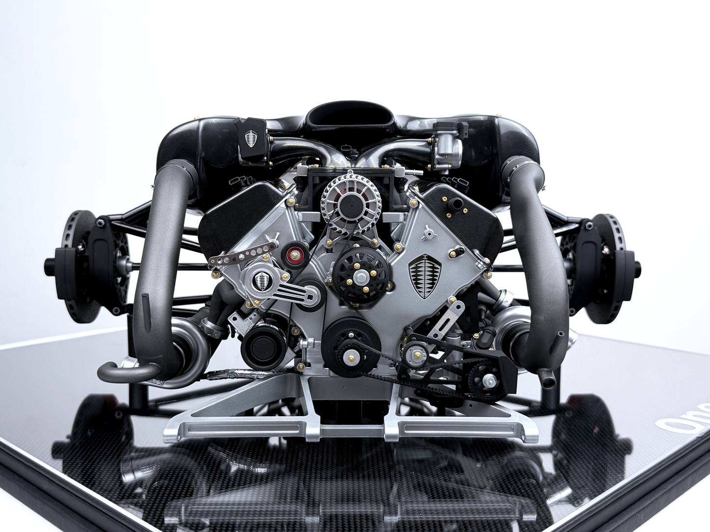 Frontiart 1:4 Koenigsegg One:1 'Engine Model'