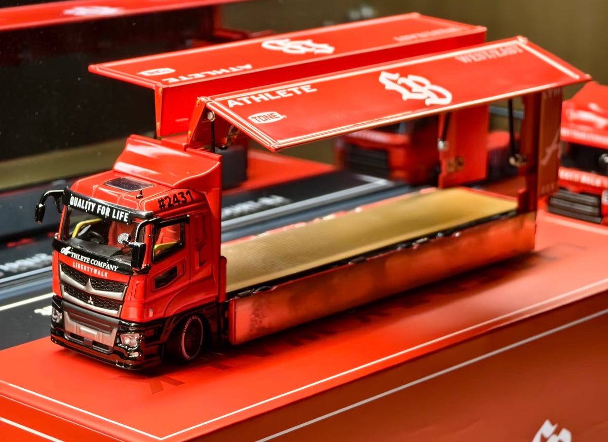 GCD 1:64 Mitsubishi Fuso Truck - LBWK