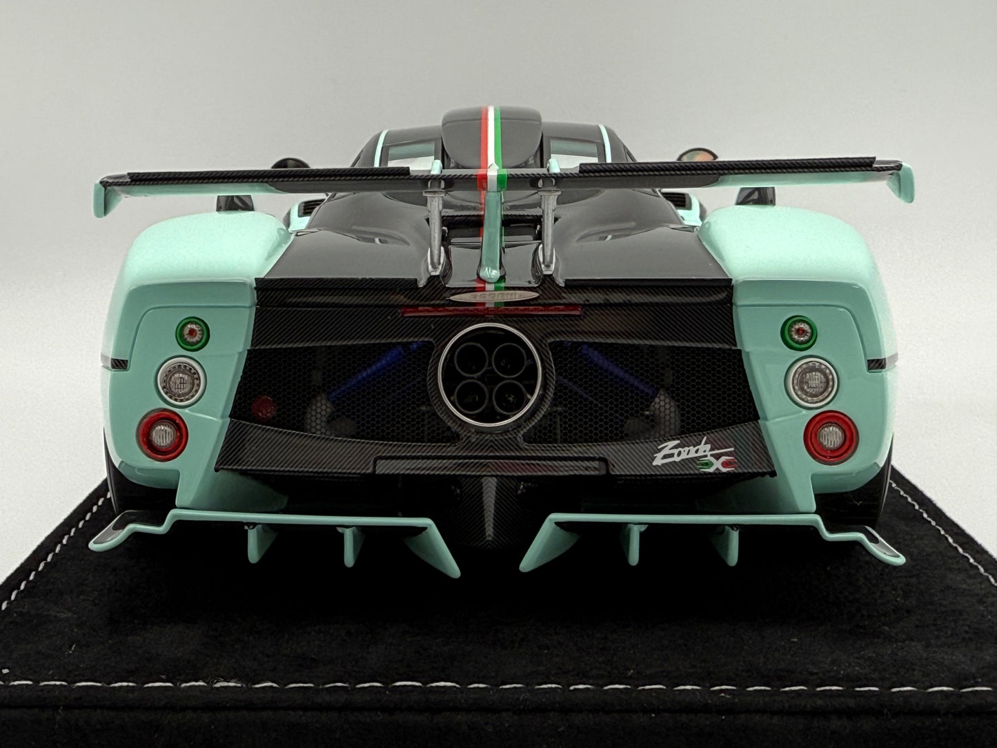 Henson & Heaven 1:18 Pagani Zonda 760 RSJX
