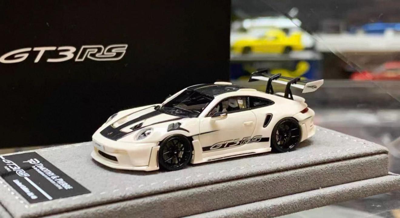 PREORDER Timothy & Pierre 1:64 Porsche 911 992 GT3 RS