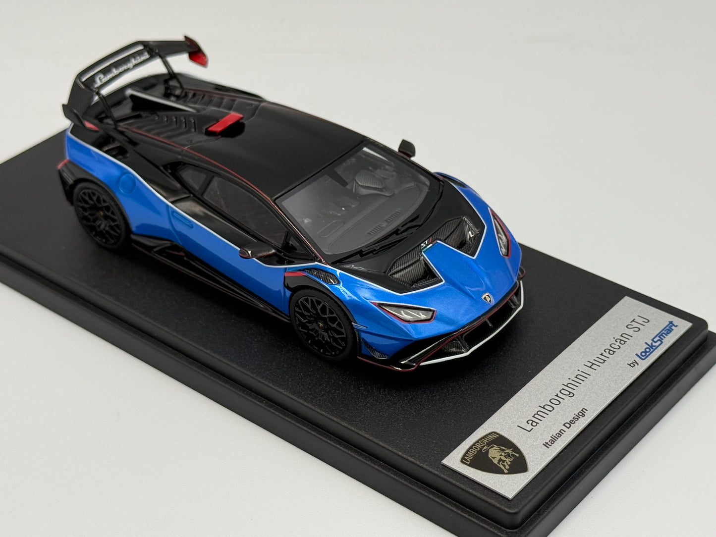 Looksmart 1:43 Lamborghini Huracan STJ (Blu Eliadi)