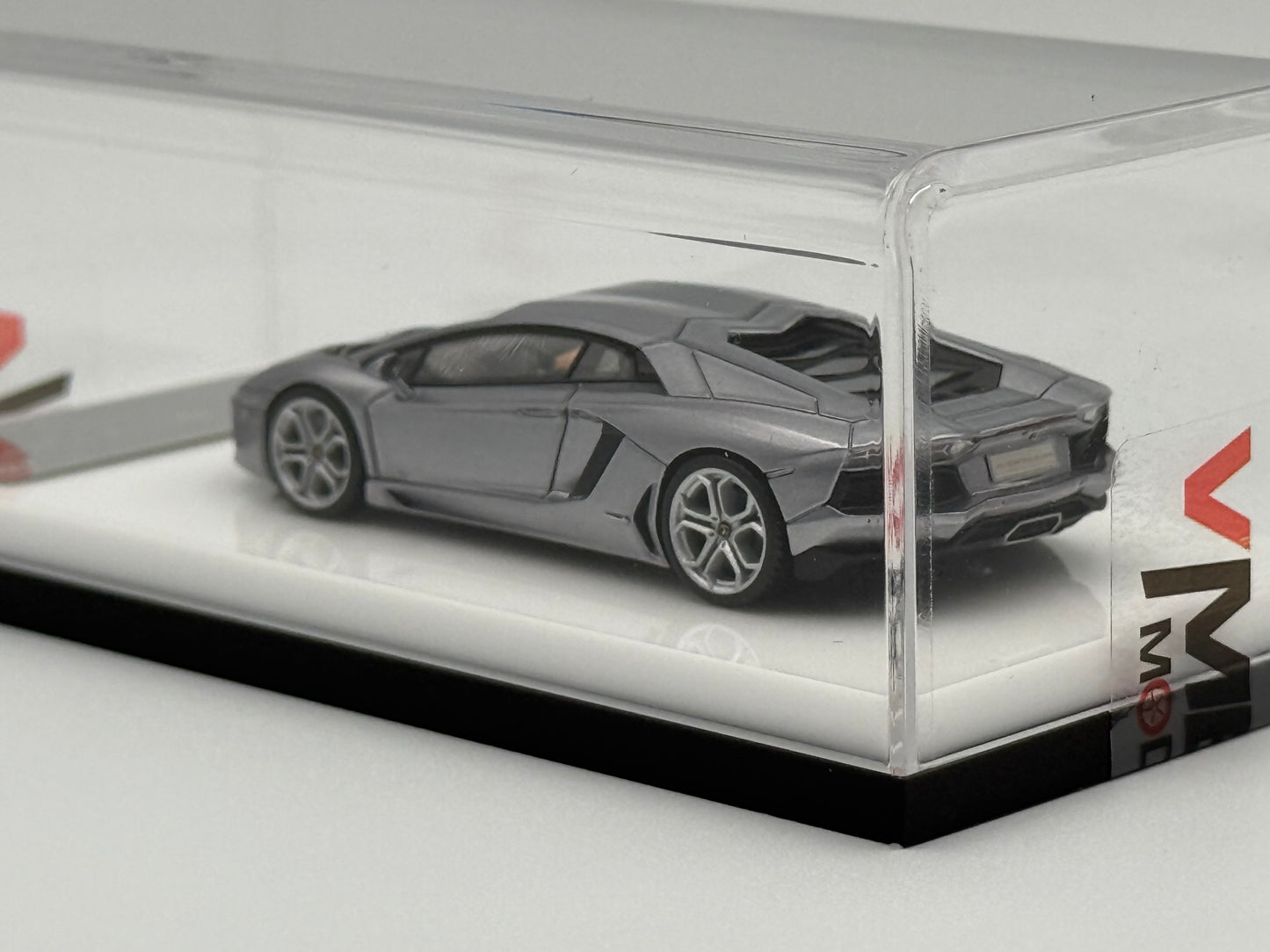 VMB 1:64 Lamborghini Aventador LP700-4 (Silver Gray)