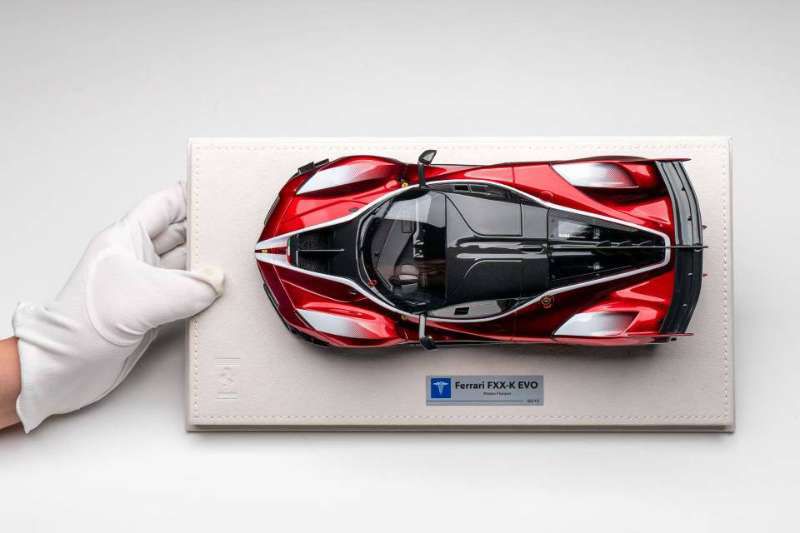 Hermes Collection 1:18 Ferrari FXX-K EVO