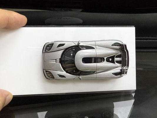 [PRE-ORDER] VMB 1:64 Koenigsegg CCX-R Trevita (Carbon Silver)