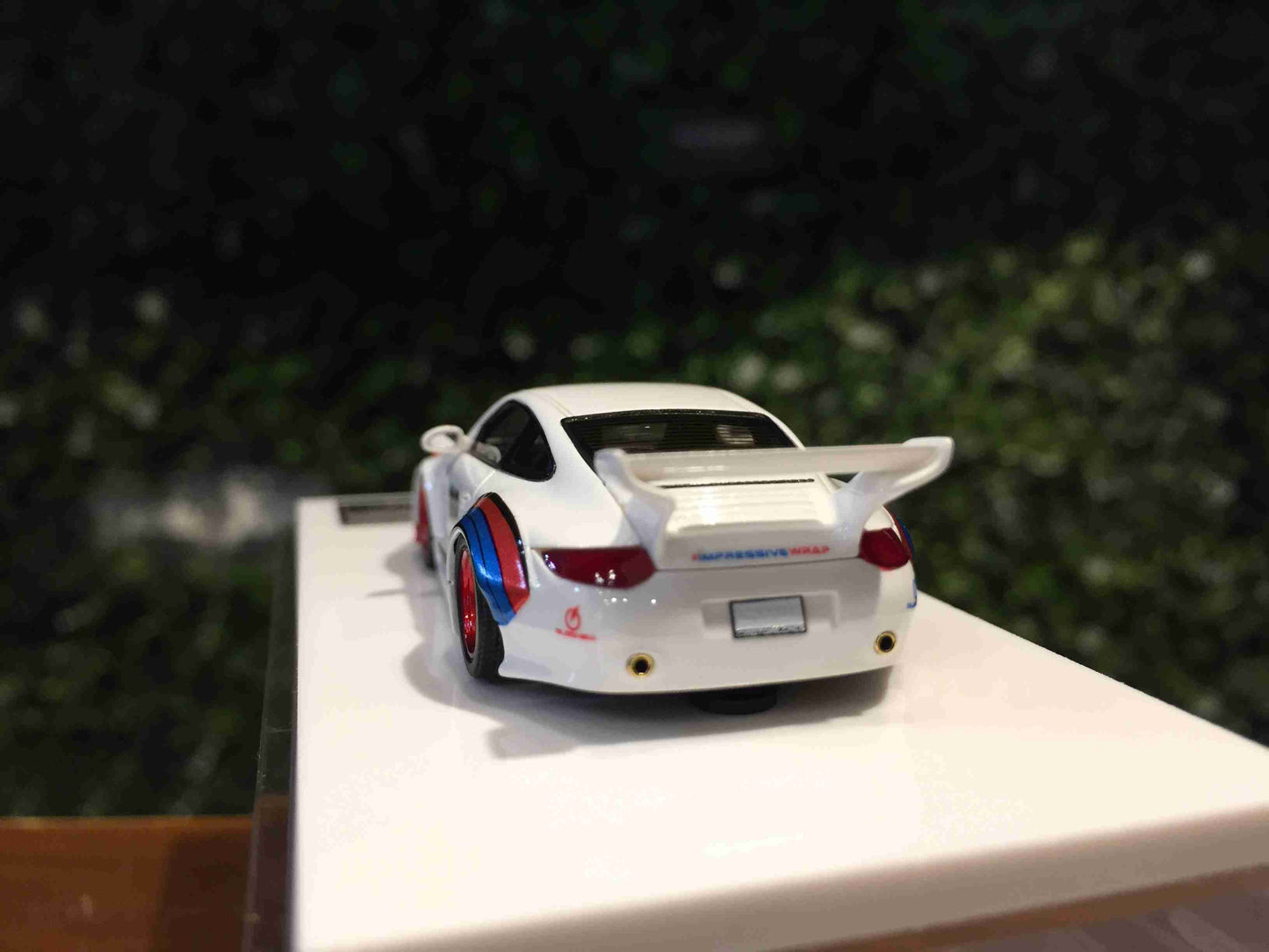 Fuelme Models 1:64 OLD & NEW Porsche 997 Martini