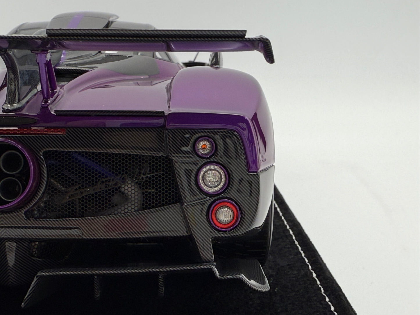 Henson & Heaven 1:18 Pagani Zonda 760 LH