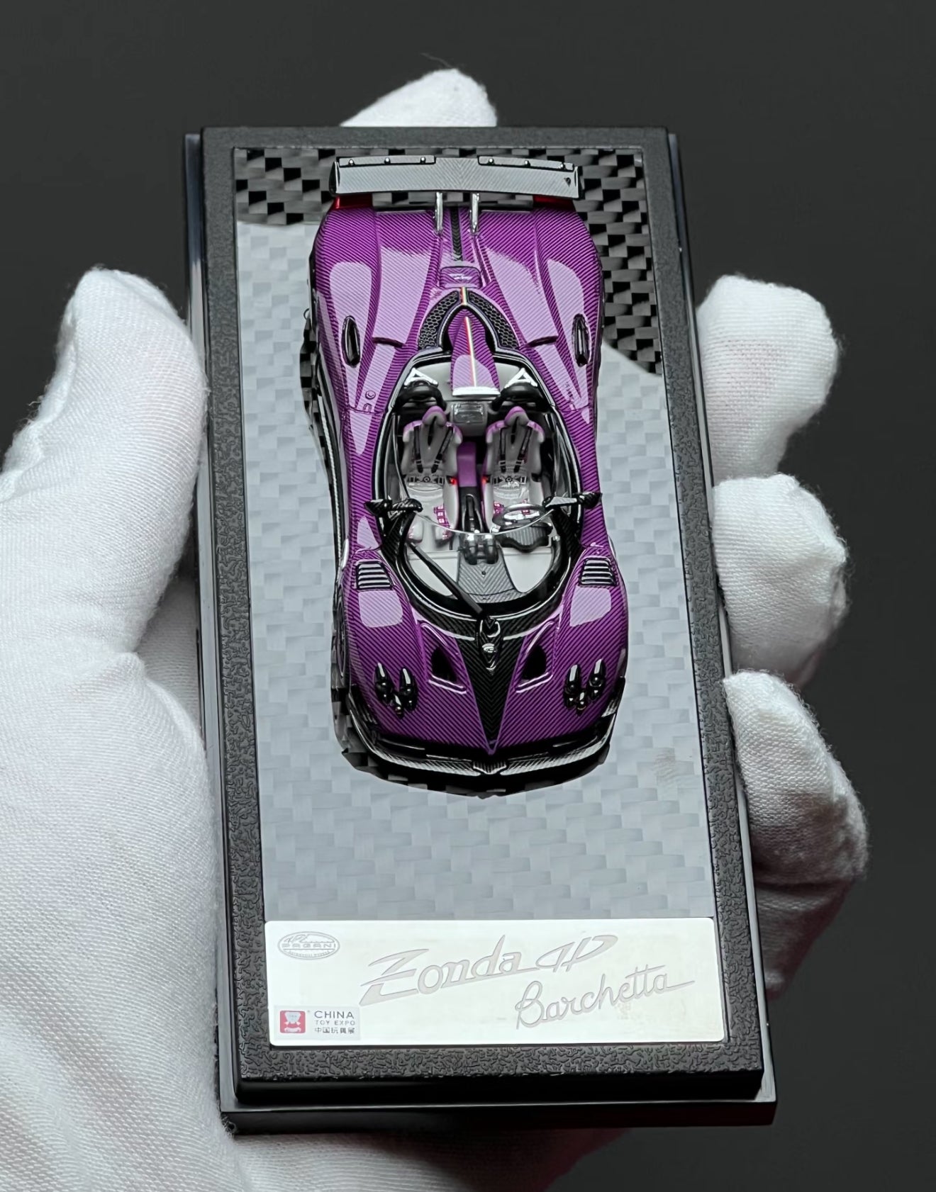 LCD 1:64 Pagani Zonda HP Barchetta (Metallic Purple)