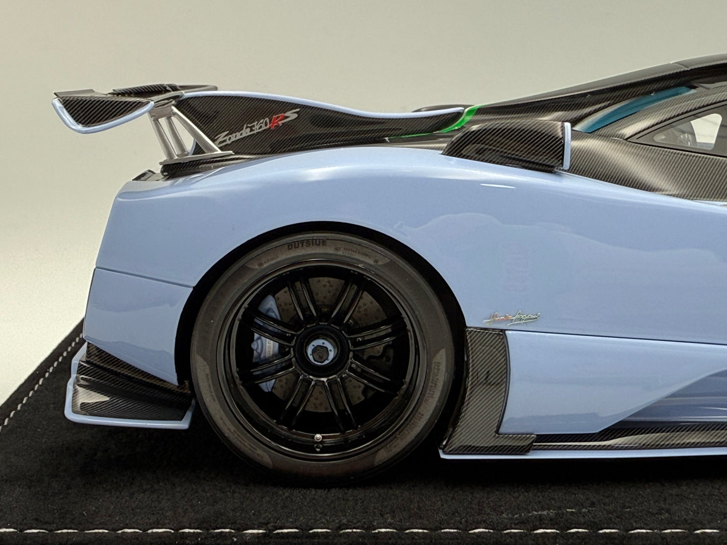 Henson & Heaven 1:18 Pagani Zonda 760RS (Baby Blue)