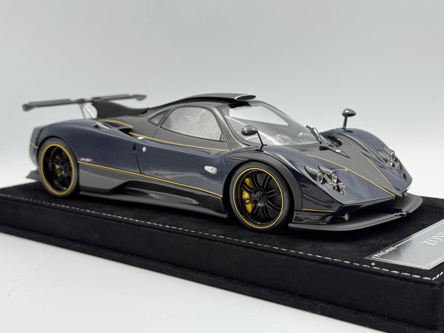 Henson & Heaven 1:18 Pagani Zonda PS II