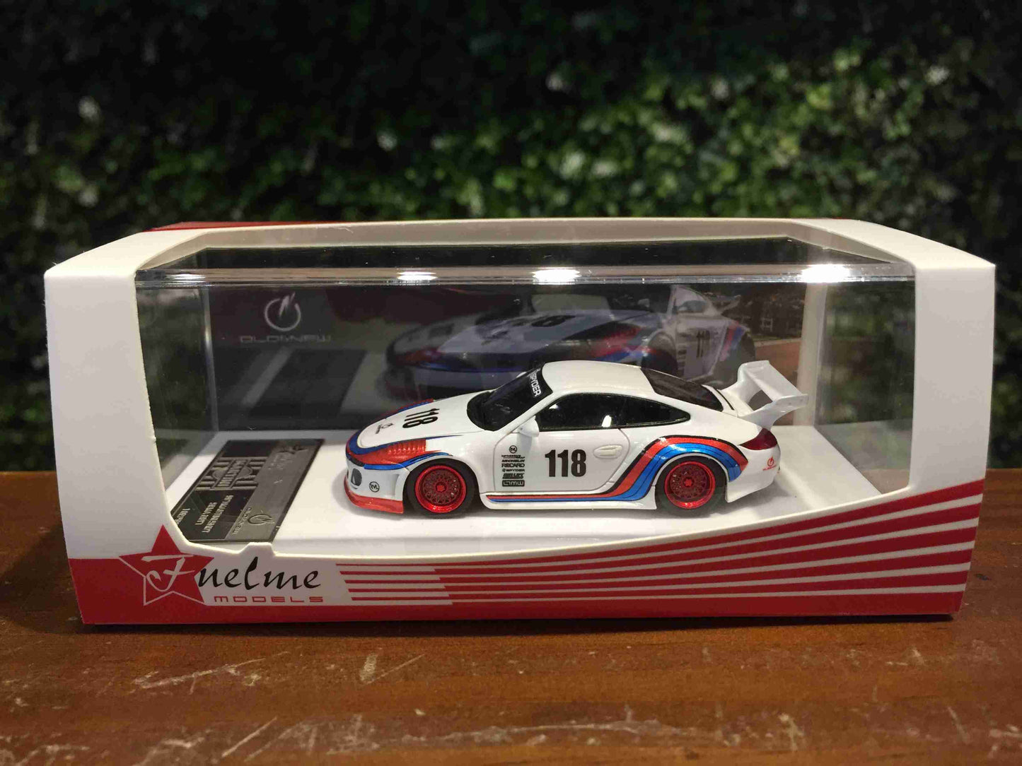 Fuelme Models 1:64 OLD & NEW Porsche 997 Martini