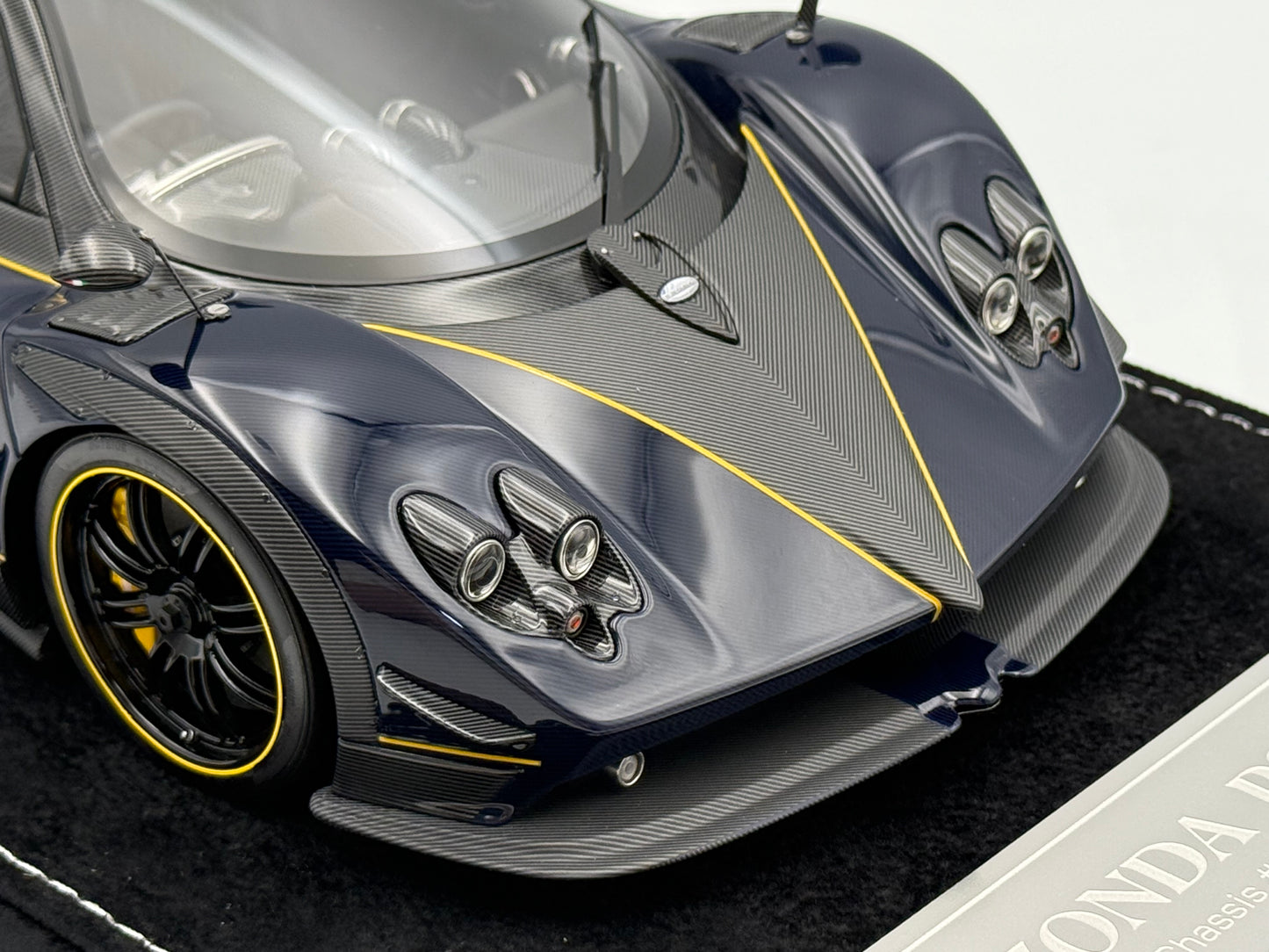 Henson & Heaven 1:18 Pagani Zonda PS II