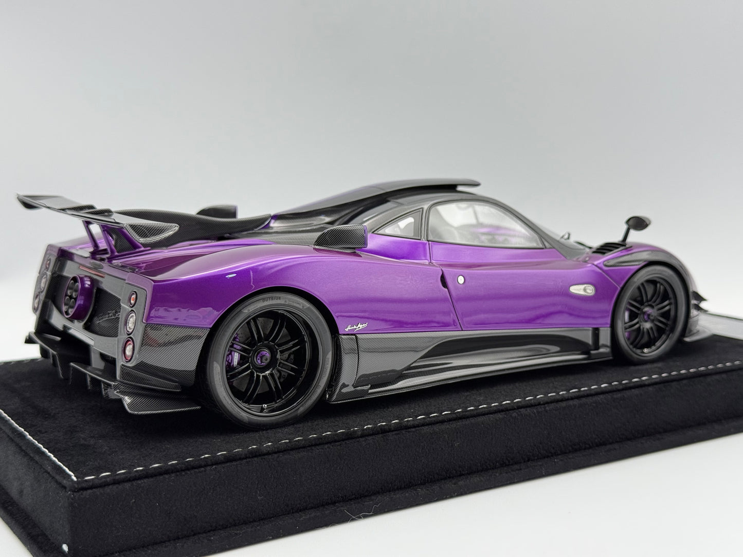 Henson & Heaven 1:18 Pagani Zonda 760 LH