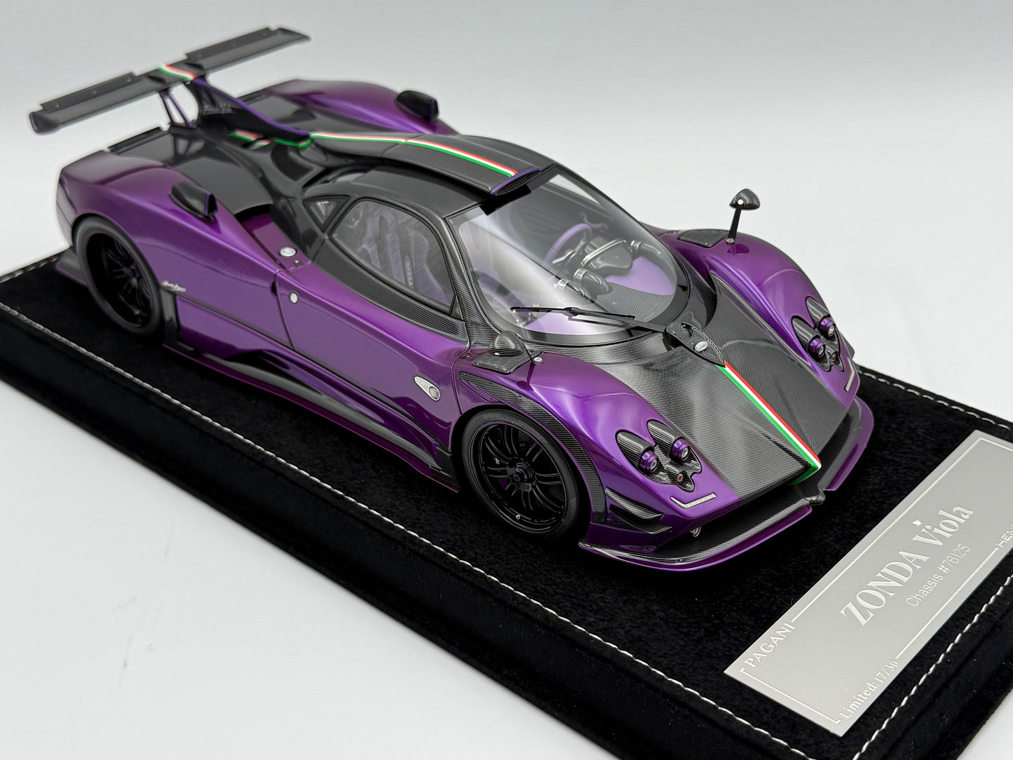 Henson & Heaven 1:18 Pagani Zonda 760 Viola