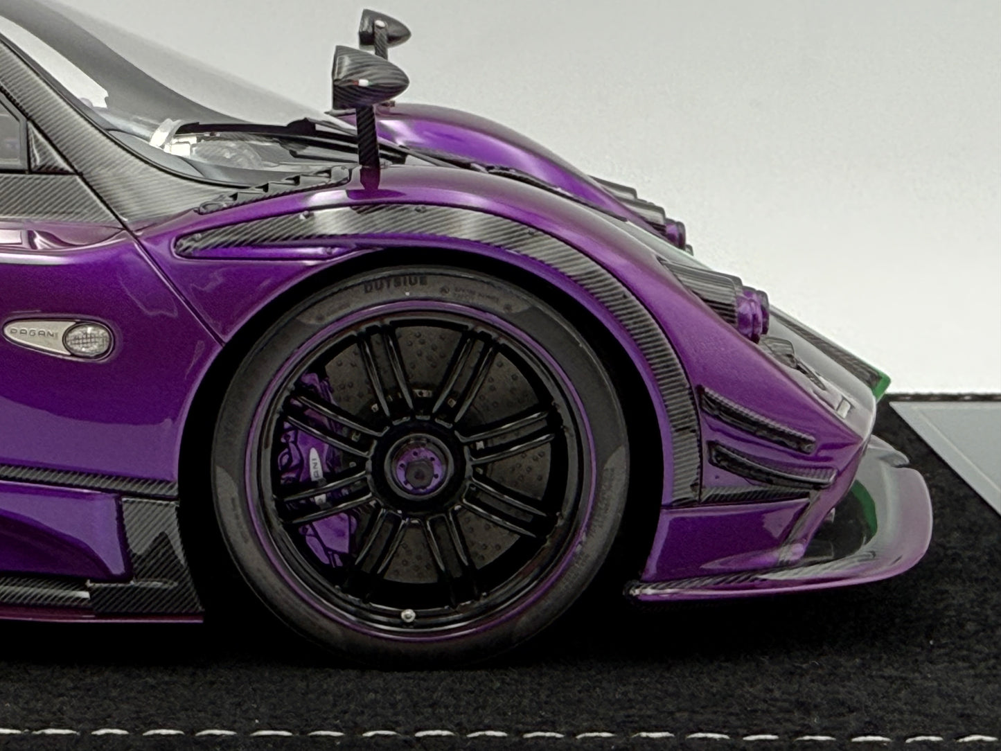 Henson & Heaven 1:18 Pagani Zonda 760 Viola