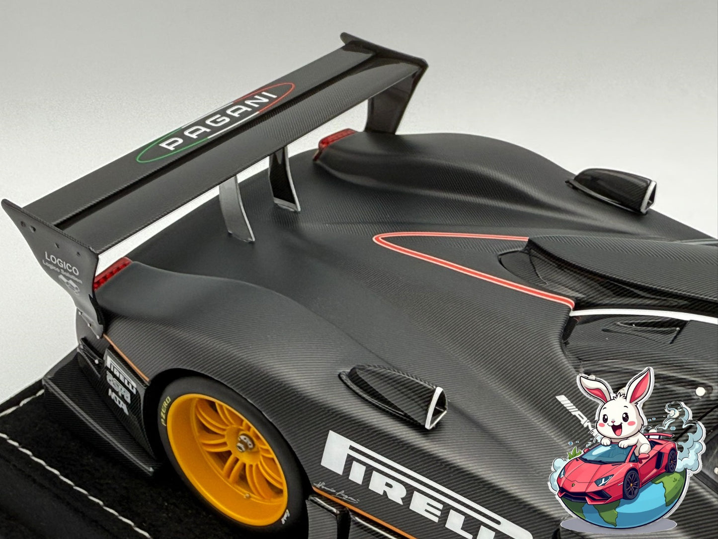 Henson & Heaven 1:18 Pagani Zonda R 'Nurburgring Record'