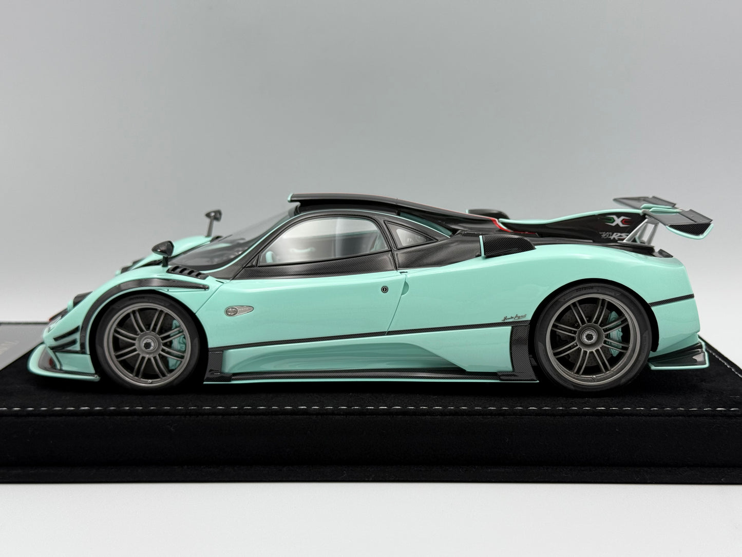 Henson & Heaven 1:18 Pagani Zonda 760 RSJX