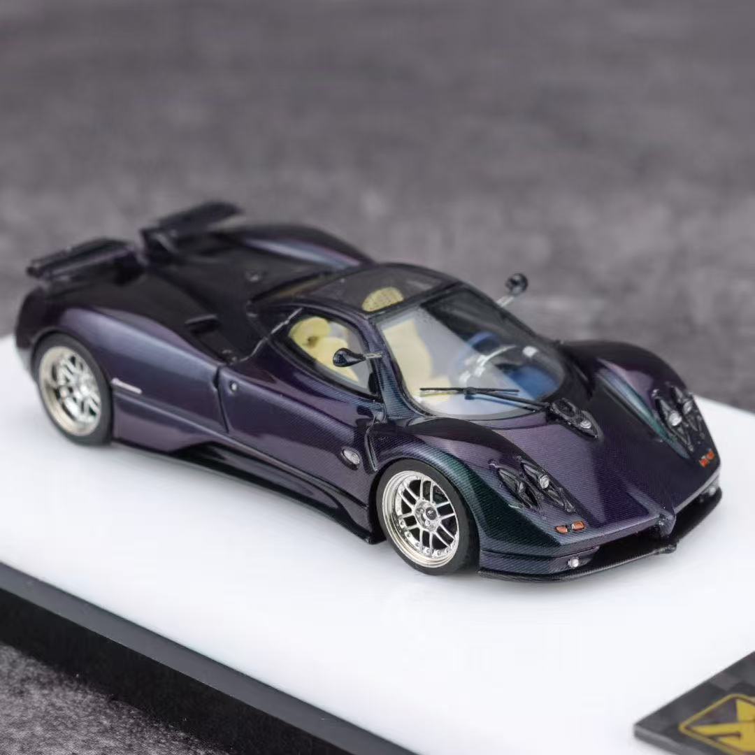 DMY 1:64 Pagani Zonda S (Chameleon)