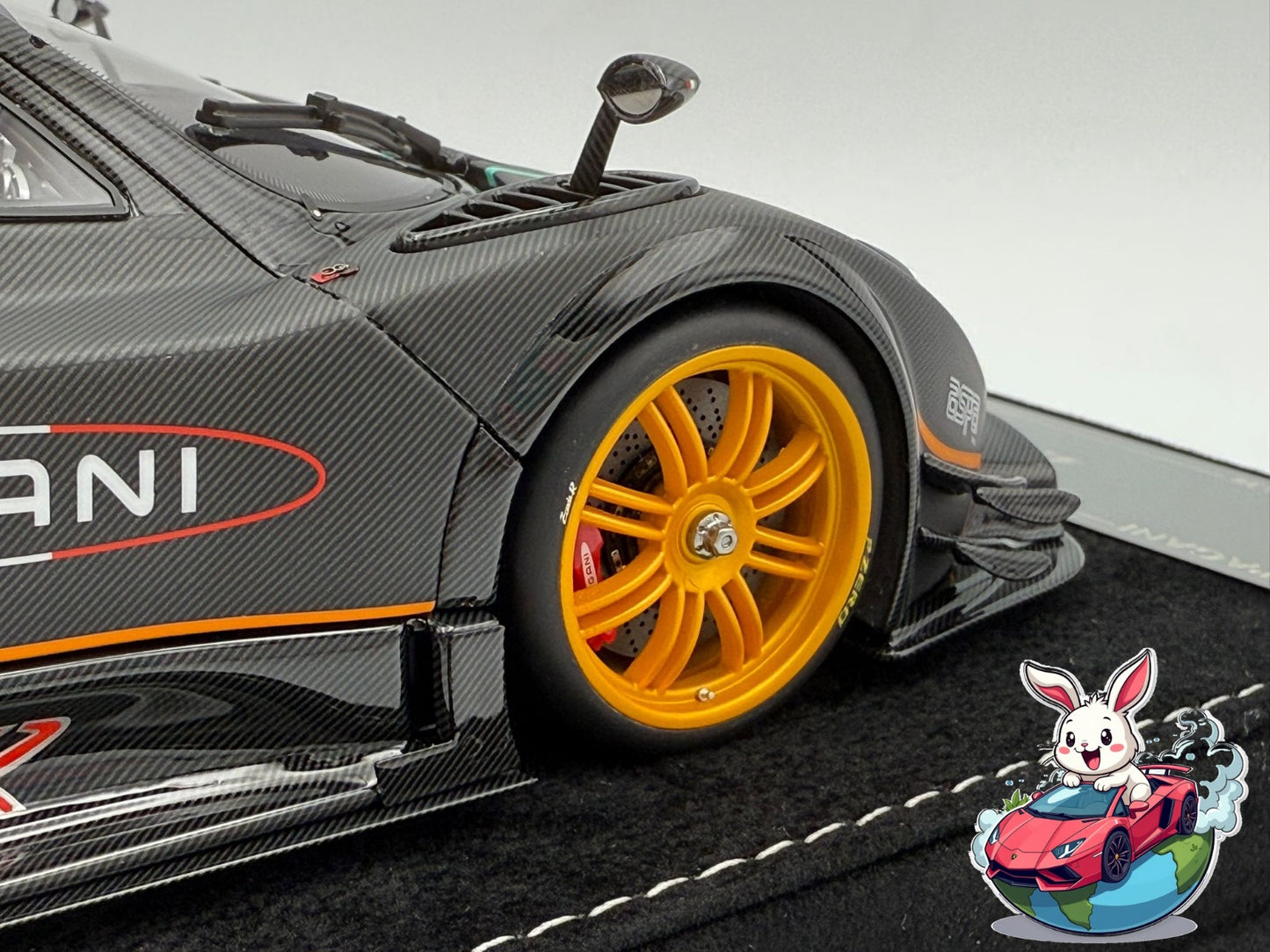 Henson & Heaven 1:18 Pagani Zonda R 'Nurburgring Record'